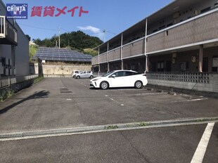 川合高岡駅 徒歩47分 1階の物件外観写真